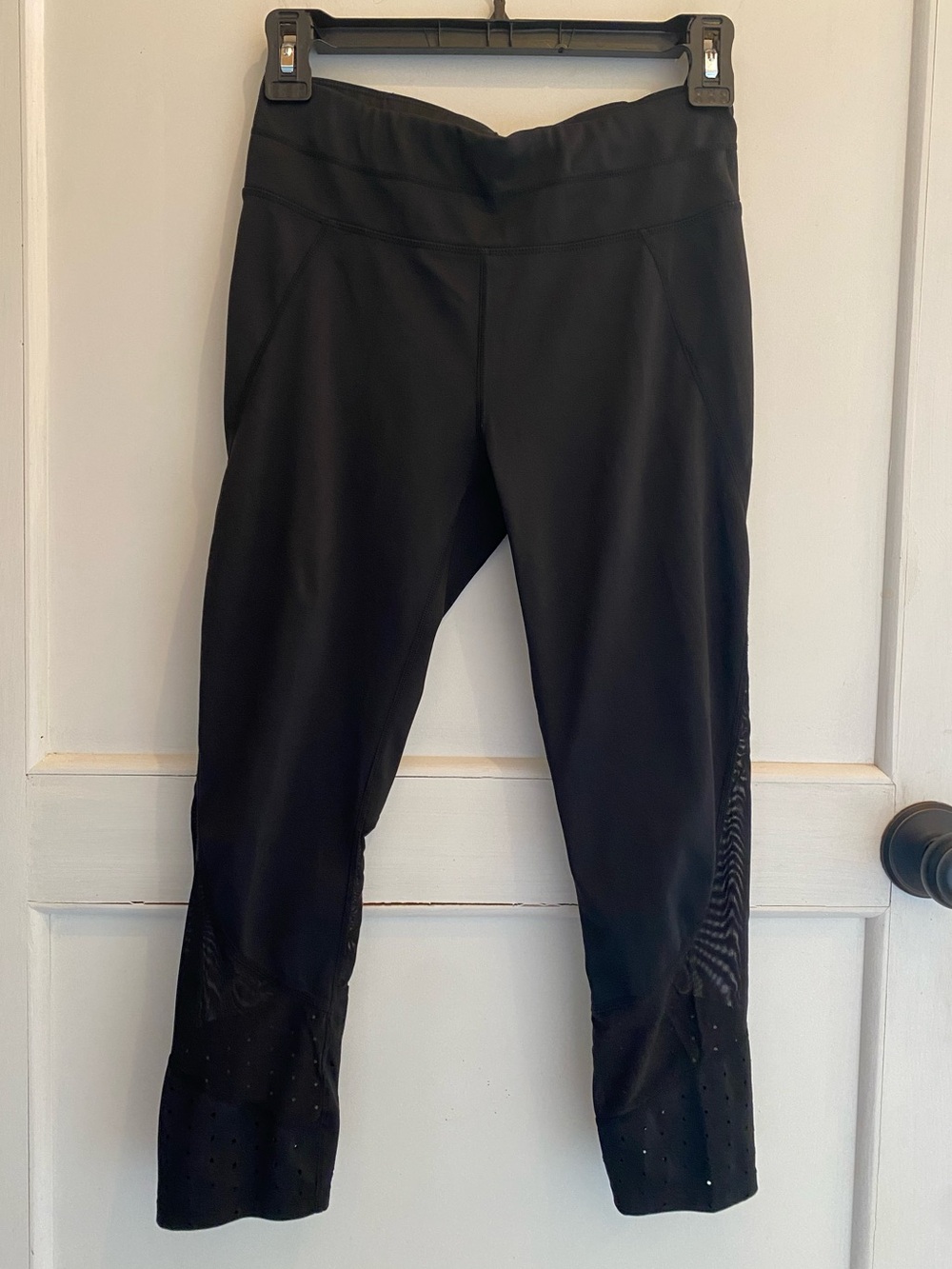 Black Athleta Capri Leggings